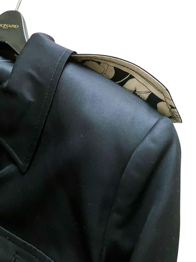 美品 レオナール シルク ロングコート ベルト付き フラワートリム 大きいサイズ