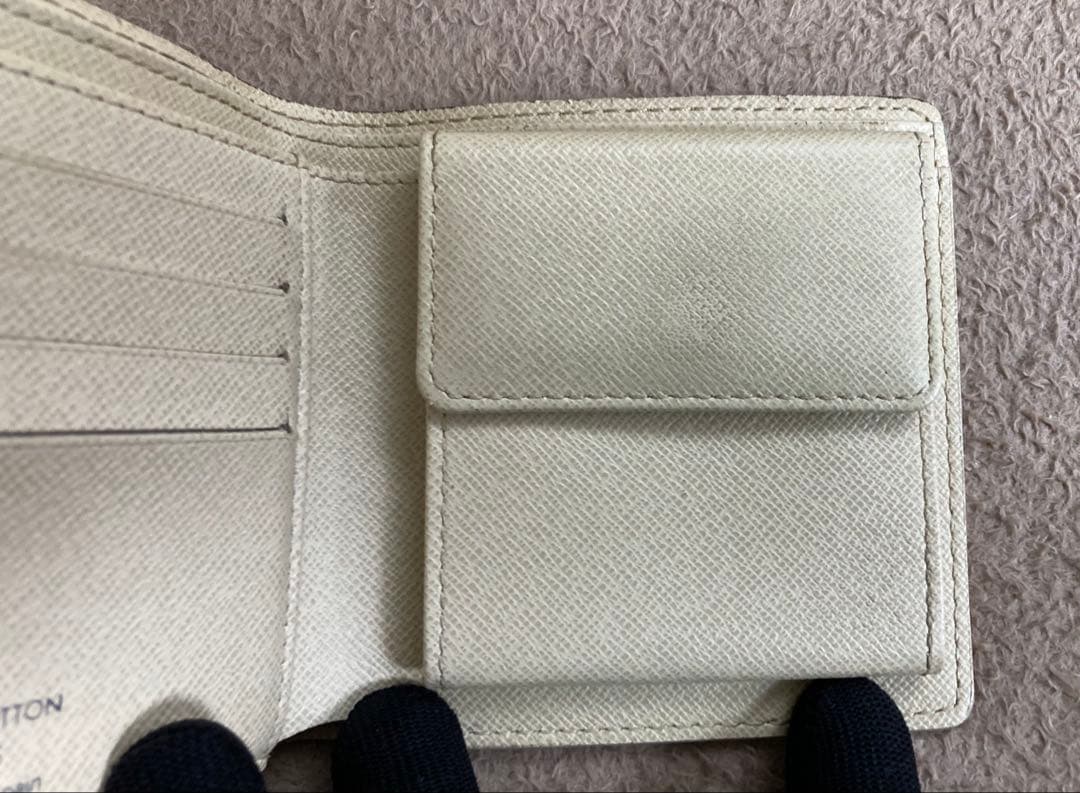 美品　LOUIS VUITTON　二つ折り財布　ダミエ　アズール