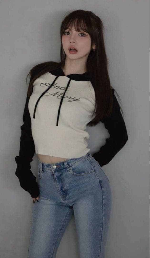 andmary アンドマリー　Letter mary logo tops