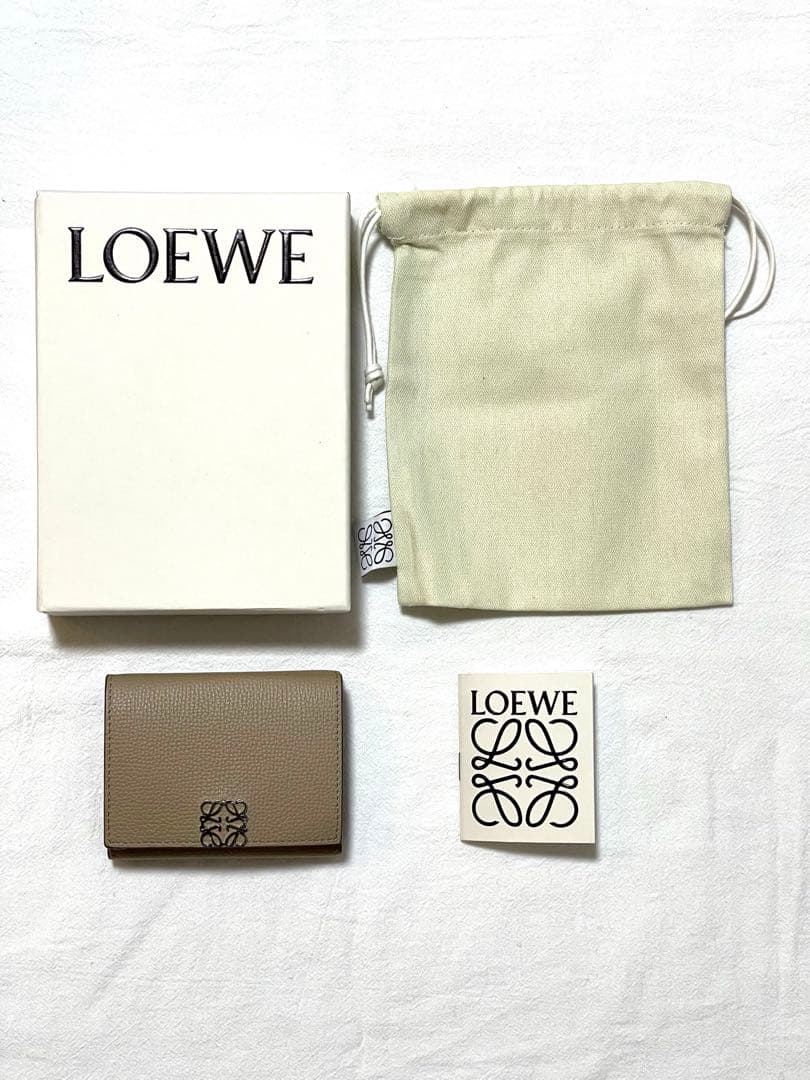 LOEWE ロエベ　トライフォールド　アナグラム　サンド