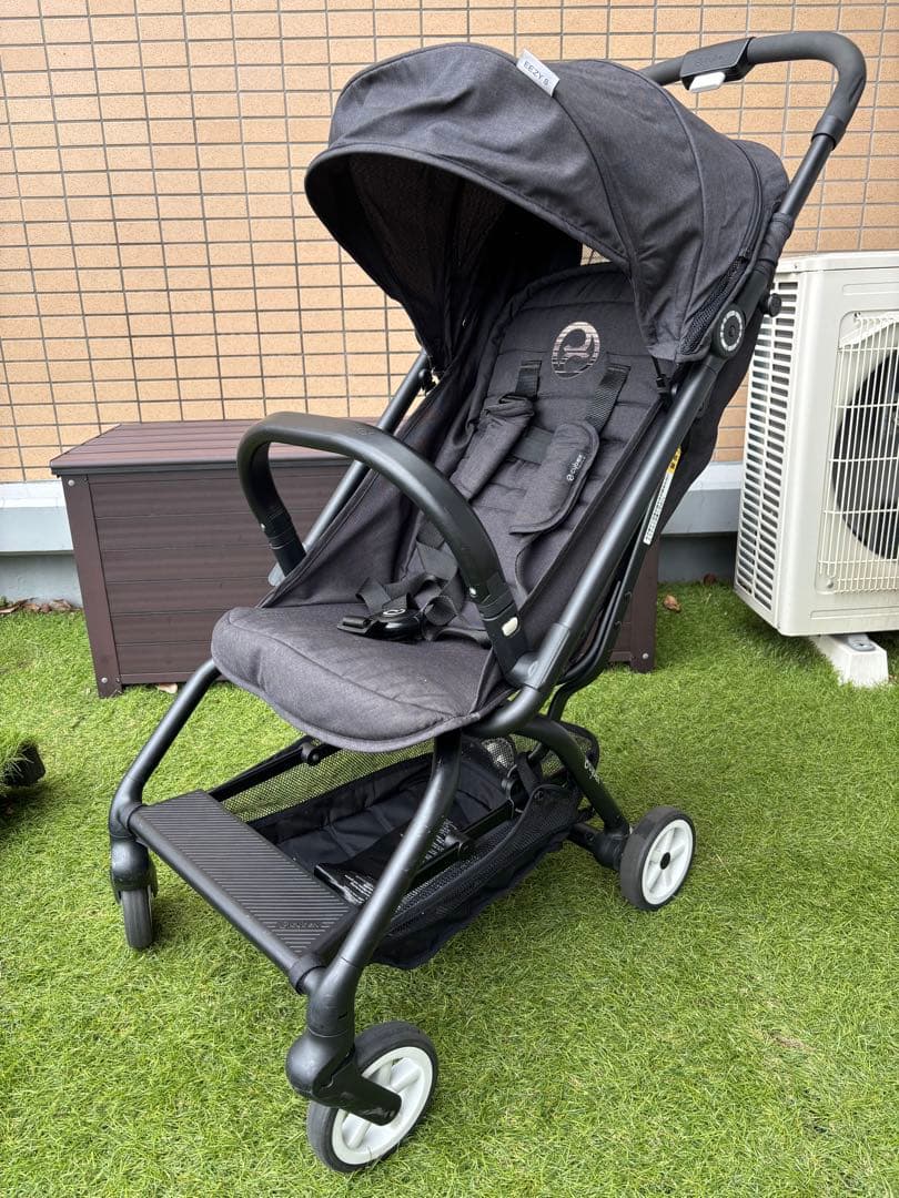 サイベックス イージーS 　 EEZY S cybex 　ベビーカーブラック