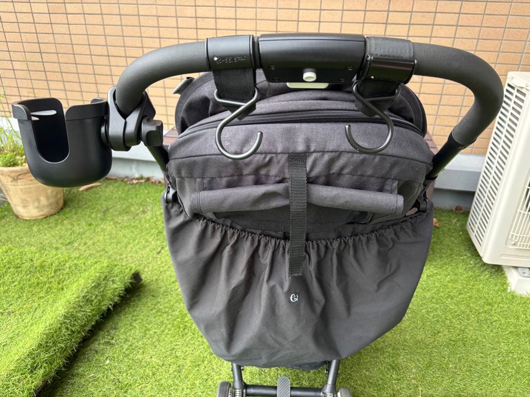 サイベックス イージーS 　 EEZY S cybex 　ベビーカーブラック