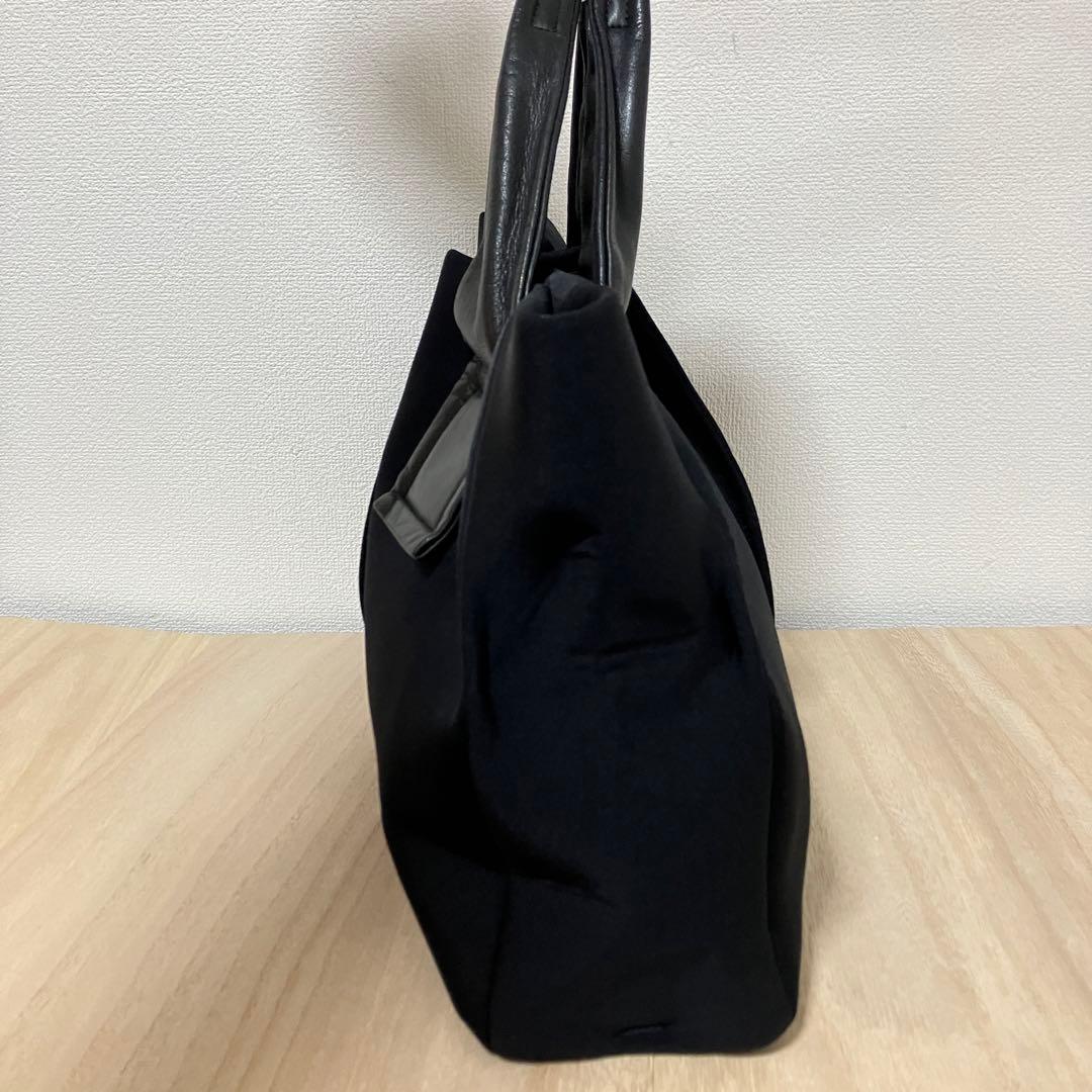 極美品✨kawa-kawa✨カワカワ✨ナイロントート✨黒✨A4✨日本製