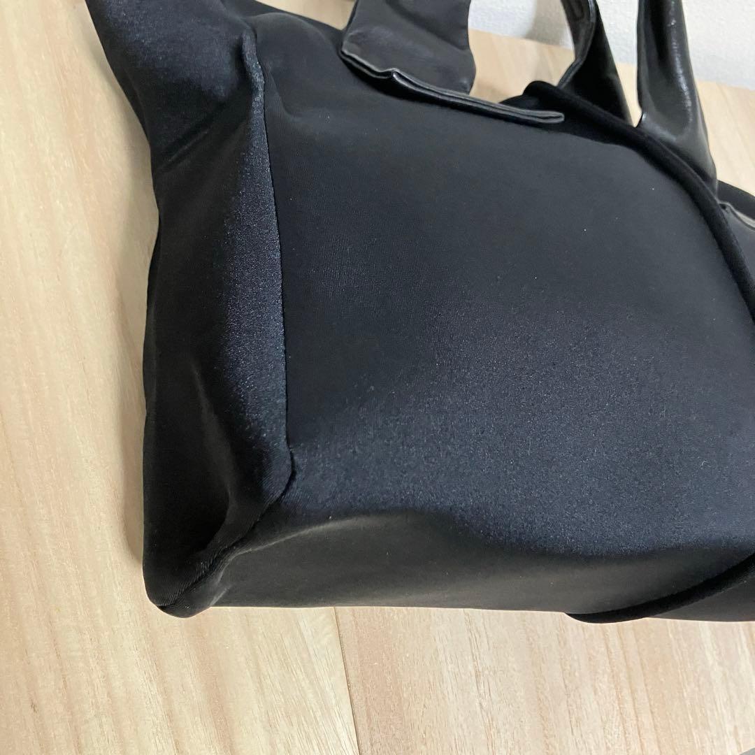 極美品✨kawa-kawa✨カワカワ✨ナイロントート✨黒✨A4✨日本製
