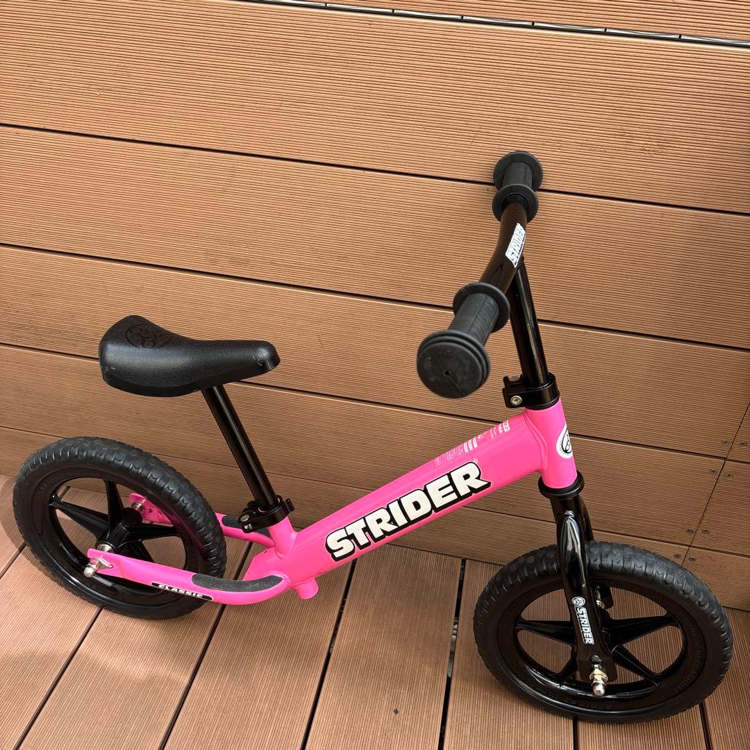 【美品・送料込】STRIDER バランスバイク ピンク　ストライダー