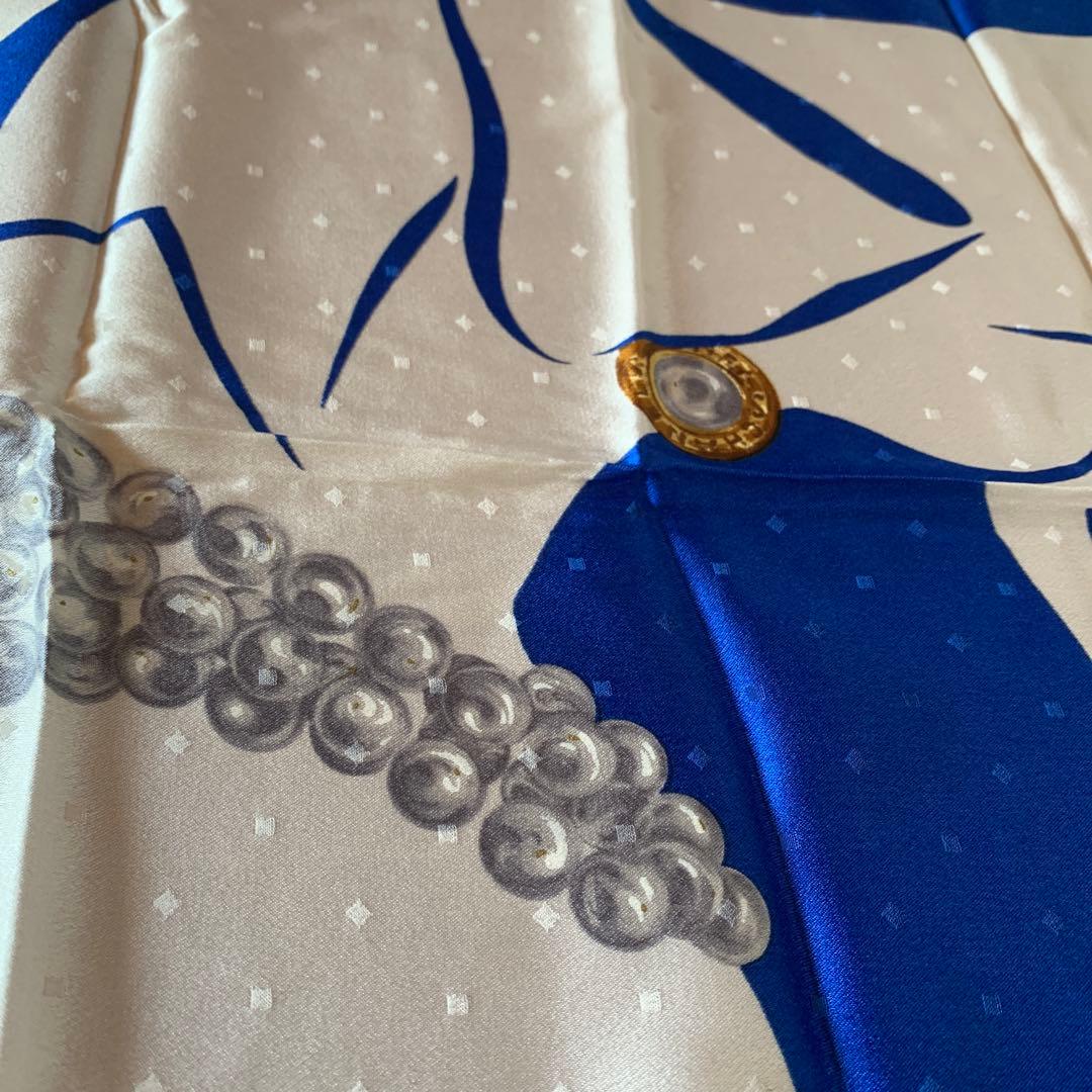 CHANEL　シャネルスカーフ　ココマーク マドモアゼル　絹100%