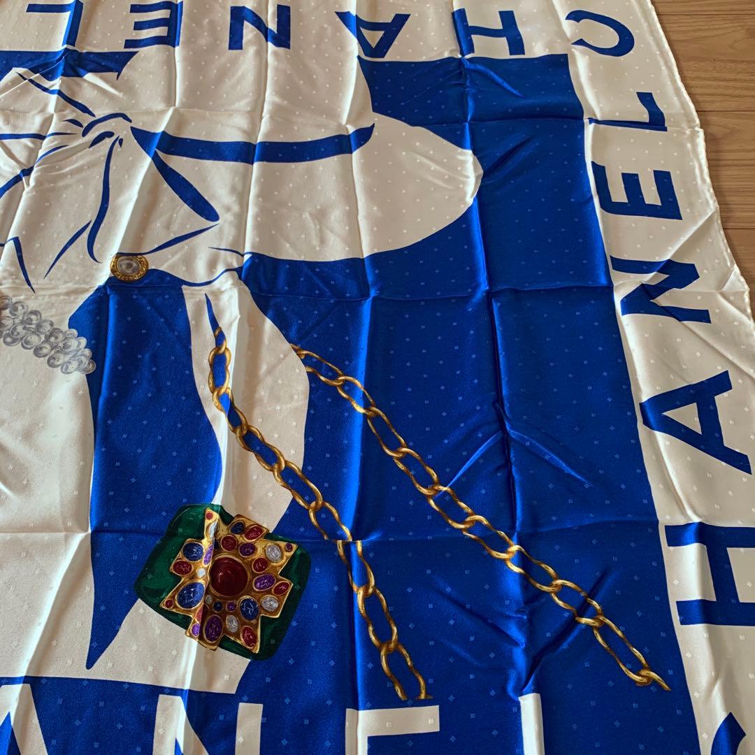 CHANEL　シャネルスカーフ　ココマーク マドモアゼル　絹100%