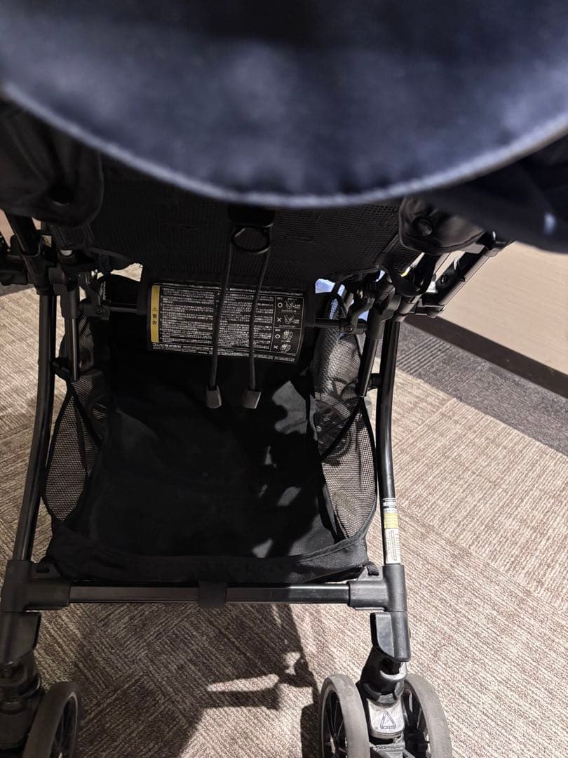 Combi ベビーカー スゴカル　4キャス　エッグショック　アニマル柄　ネイビー