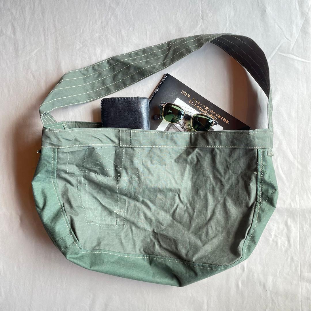 【ビンテージ】ニュースペーパーバッグ　ミリタリー　80s 90s