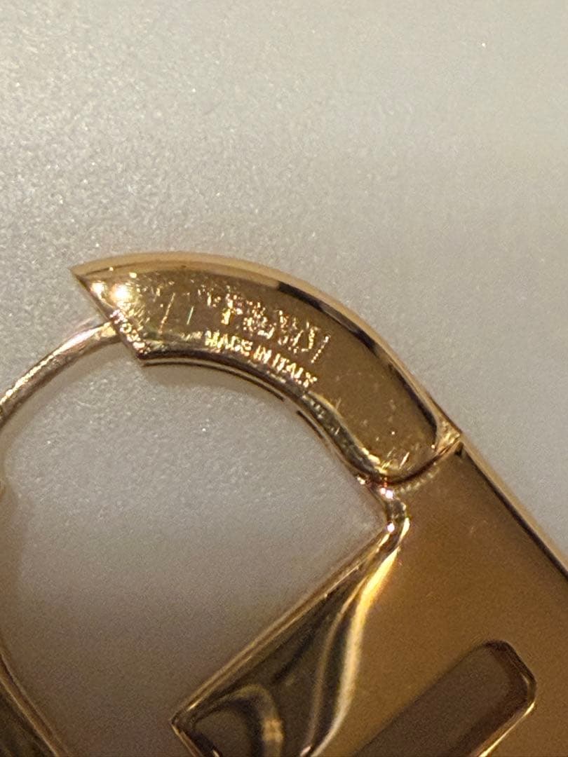 FENDI フェンディ　ゴールド オーロック　ピアス(片耳用)