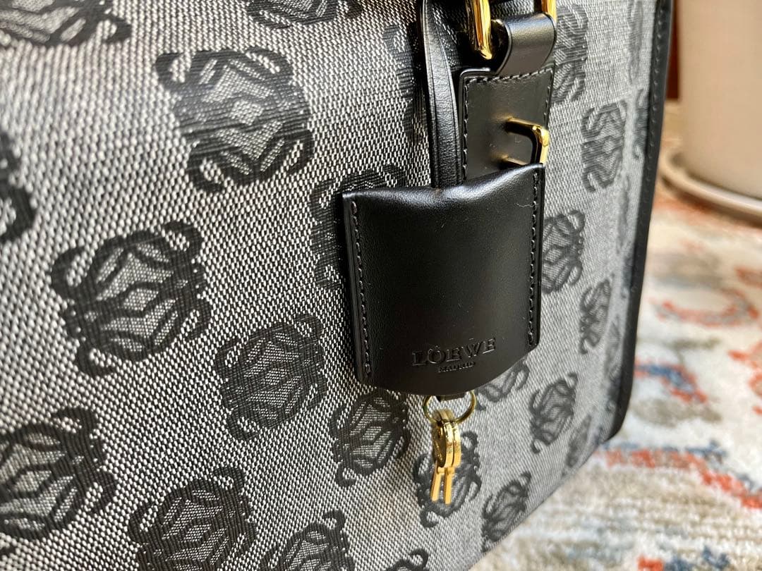 LOEWE ボストンバッグ＊アナグラム