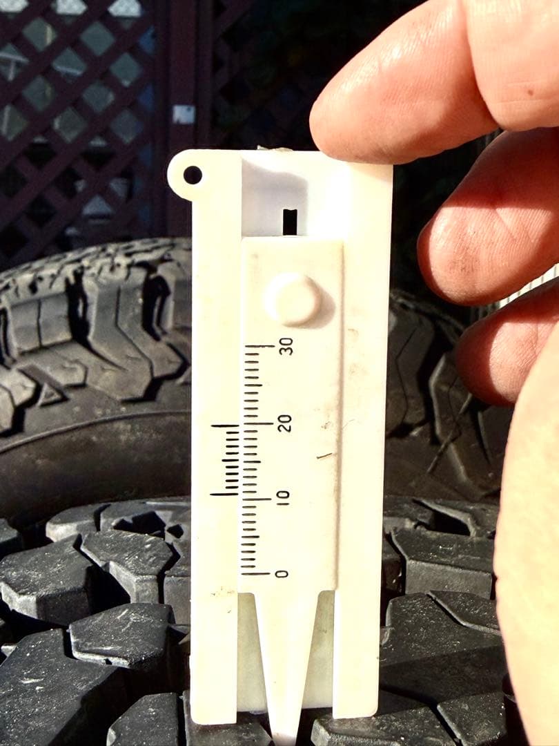 送料込みBFGoodrich KO2 285/70/17 4本セット