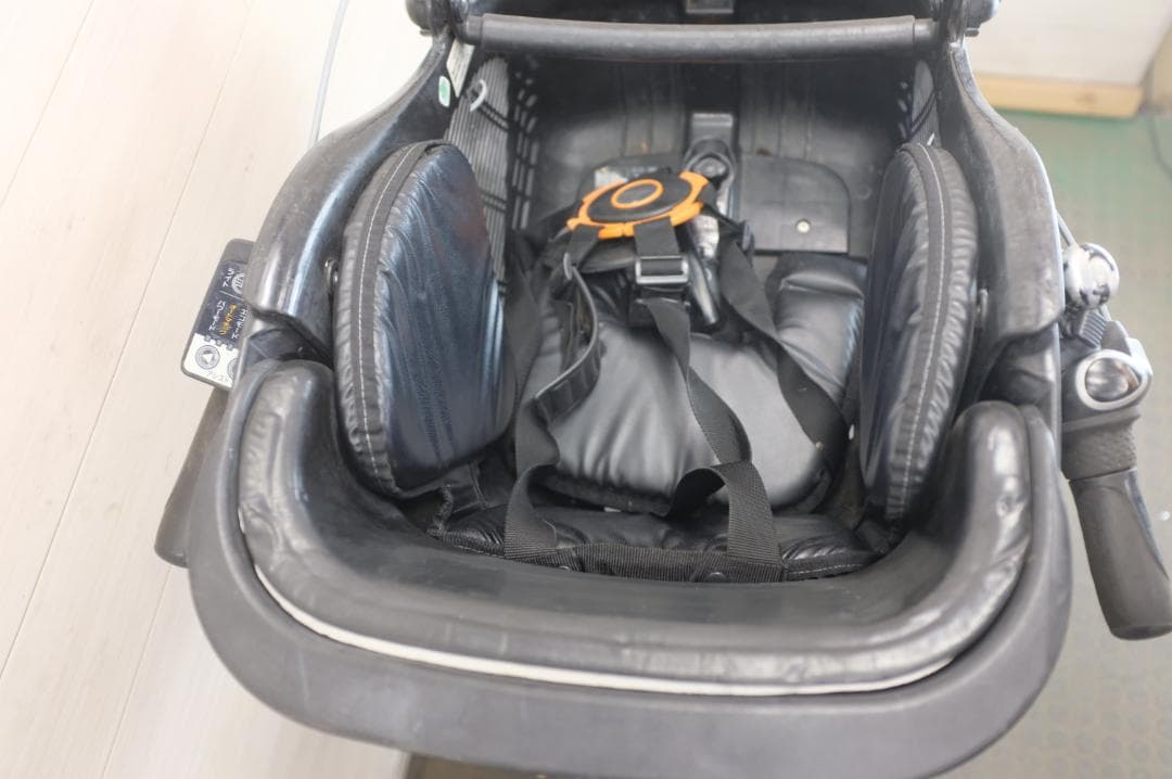 お*ん様 パナソニック ギュット　　20インチ　3段　13.2Ah（5点灯）充電