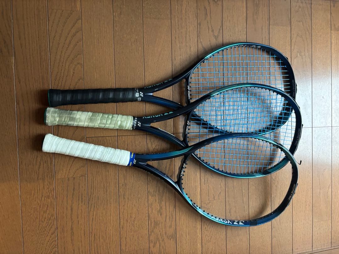 【山田太郎さん専用】YONEX EZONE テニスラケット 3本セットとタオル