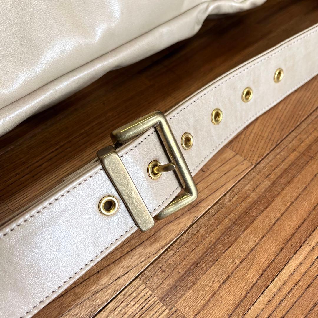 【未使用】PARASITE 本革 キルティングレザーボディバッグ ベージュ