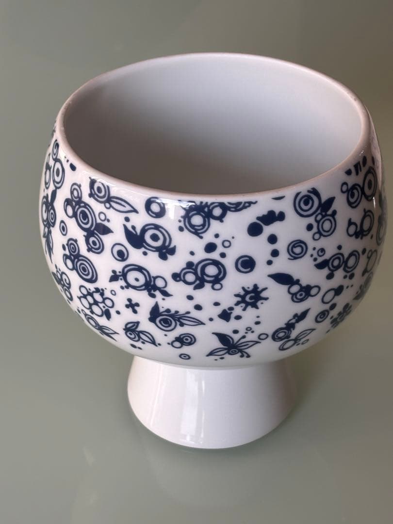 らーさんビヨンヴィンブラッドフラワーポット