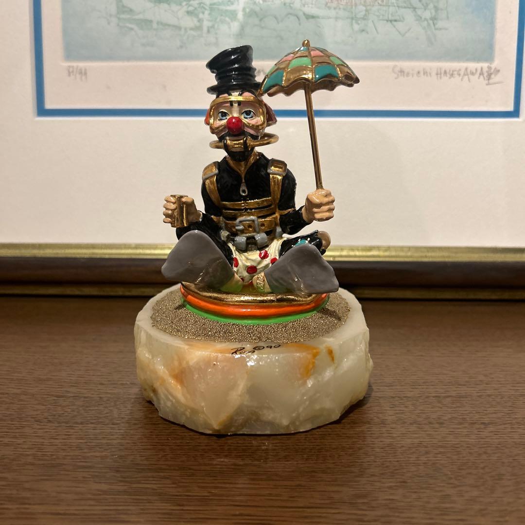 ロンリー 置き物