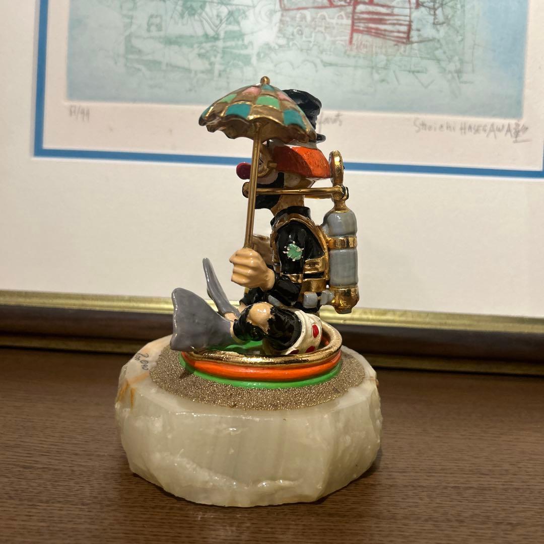 ロンリー 置き物