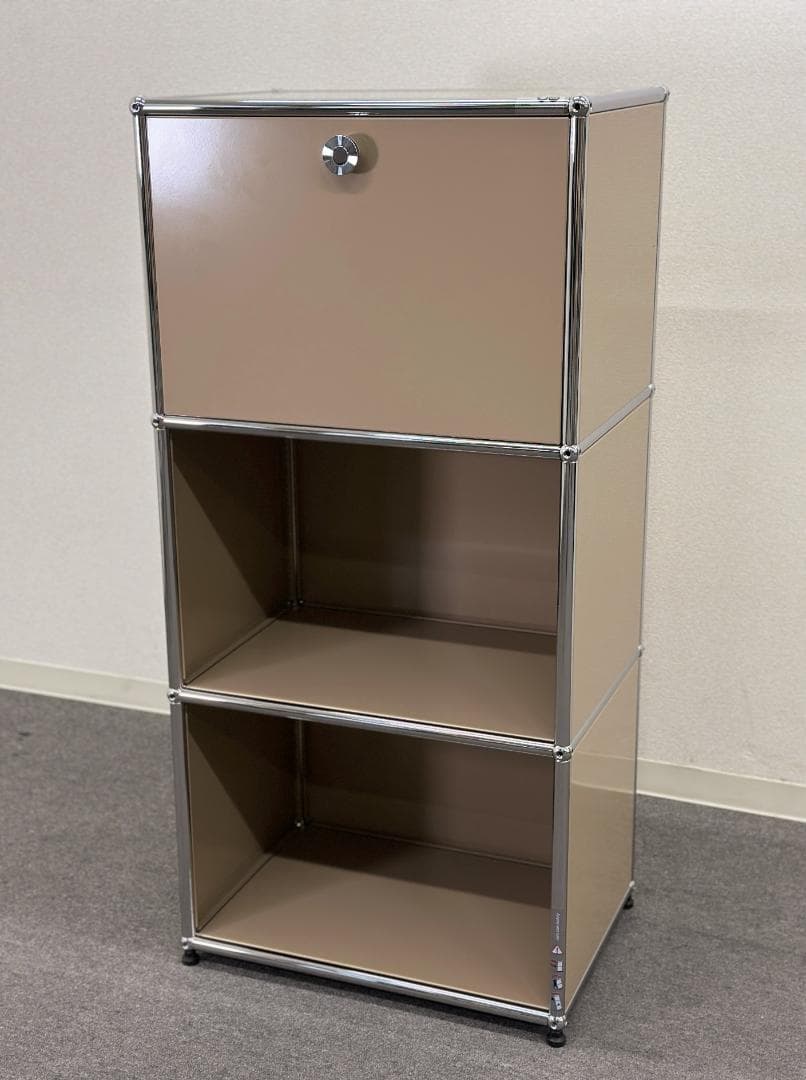 正規品ほぼ未使用品■USMハラー■スリムキャビネットシェルフ　1列3段　ベージュ