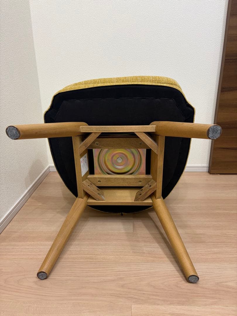 【azu】unico PIIVO(ピーヴォ)チェア　イエロー