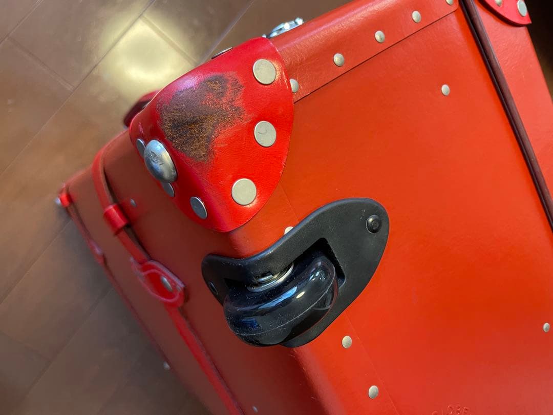 グローブトロッター　キャリーケース　トロリー 33インチ　センテナリー　レッド