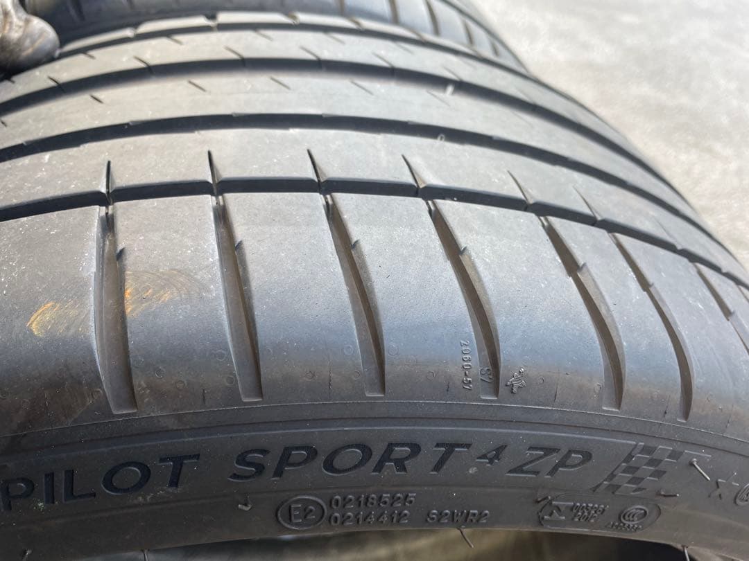 275/35R19 ミシュランパイロットスポーツ　2本
