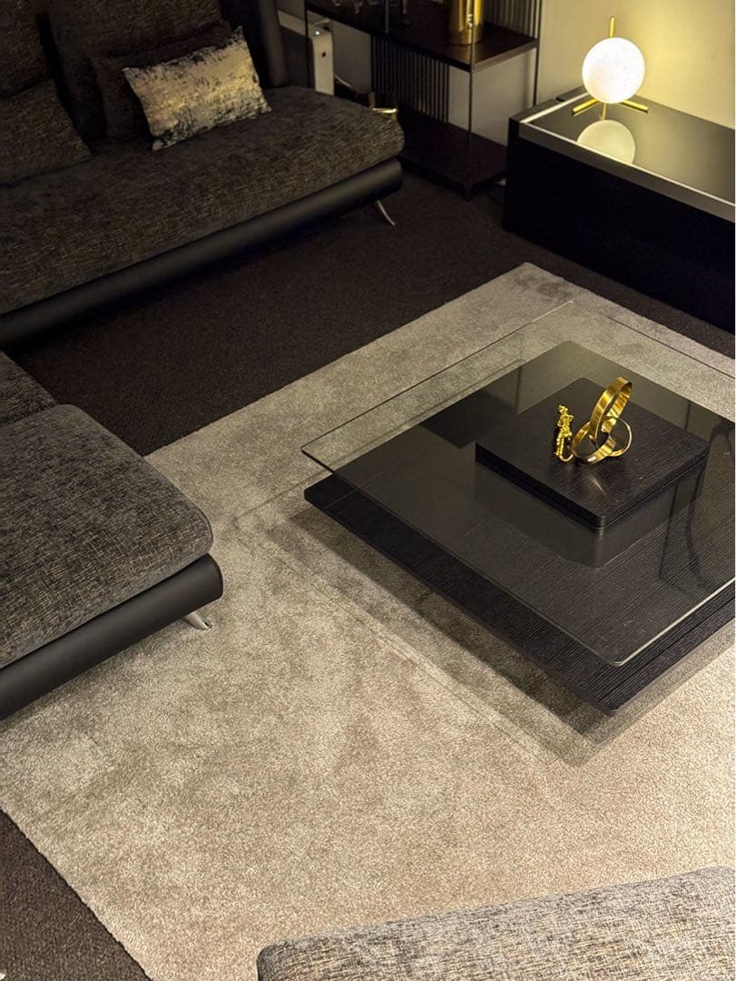 Corte ガラスセンターテーブル