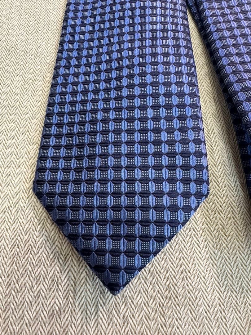 ブリオーニ　ネイビー チェック柄 シルクネクタイ