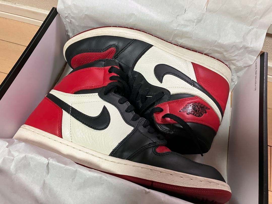 靴 Nike Air Jordan 1 Retro High OG Bred Toe