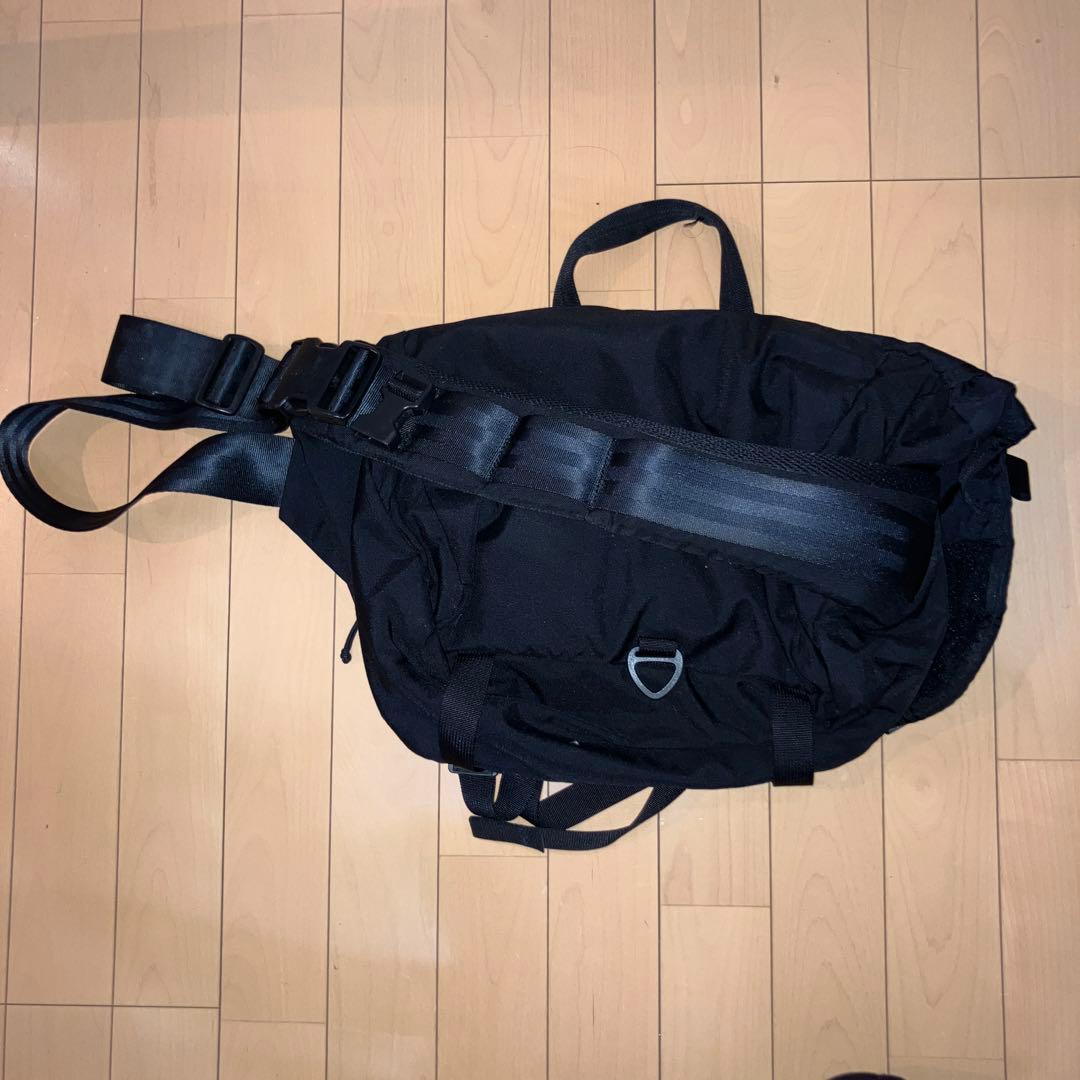 【廃盤】 ミステリーランチ インベーダー メッセンジャーバッグ ブラック