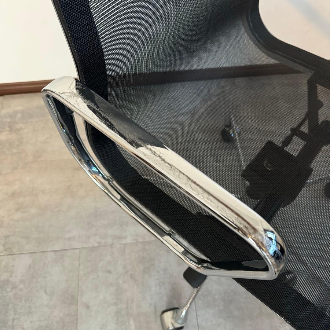 値下げ　アルミナムチェア イームズ メッシュ ブラック 黒 リプロダクト