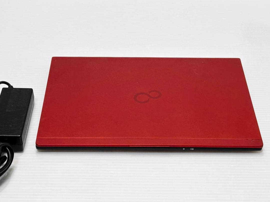 t*m様 ガーネットレッド 第10世代Core i5 LIFEBOOK U931