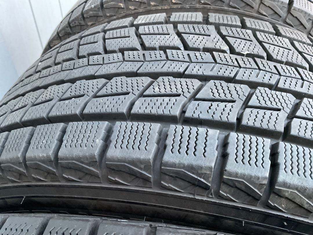 値下バリ山DUNLOP WINTERMAXXSJ8 235/60R18 ４本