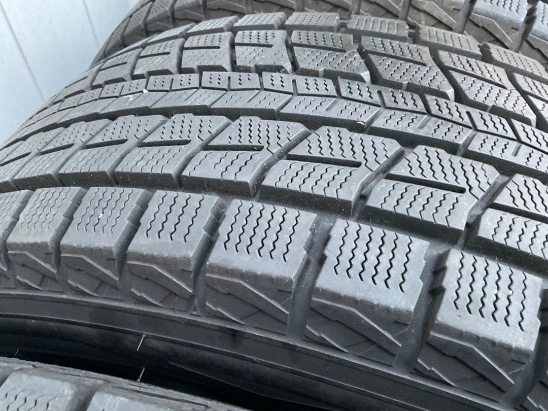 値下バリ山DUNLOP WINTERMAXXSJ8 235/60R18 ４本