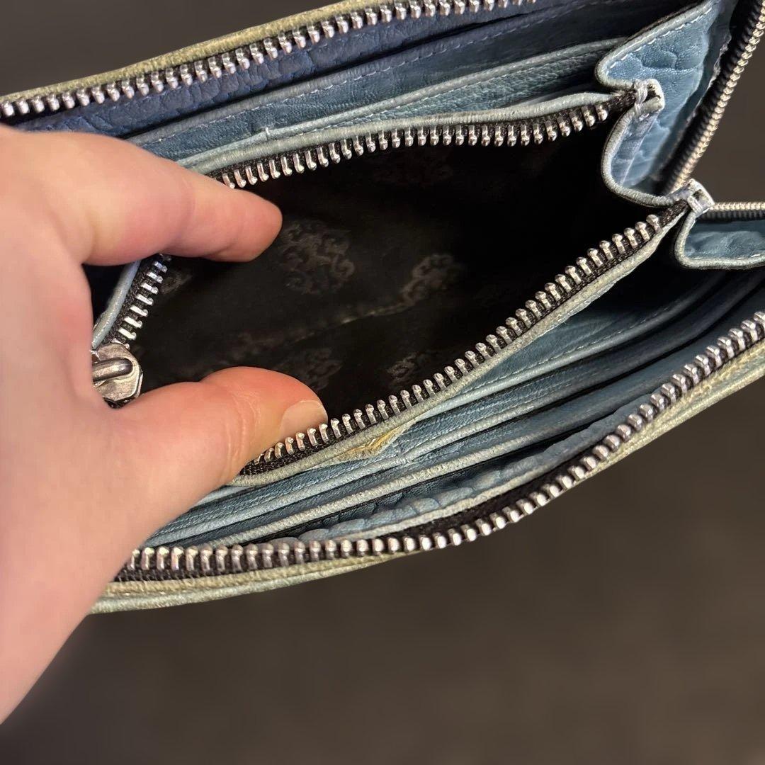 クロムハーツ財布