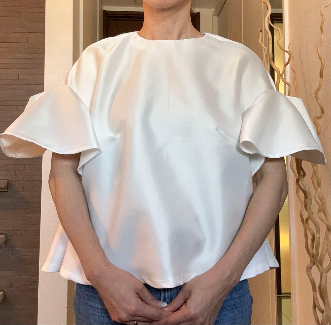 即購入可能です☆ フレア袖トップス　フィンスリーブ　ブラウス　オフホワイト