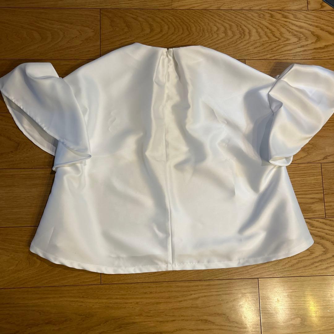 即購入可能です☆ フレア袖トップス　フィンスリーブ　ブラウス　オフホワイト