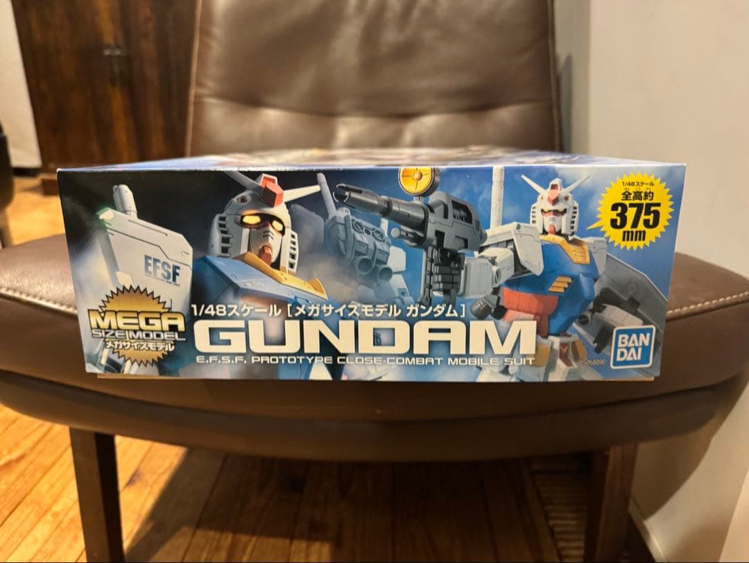 シフォンBANDAI GUNDAM 1/48 MEGAサイズプラモデル