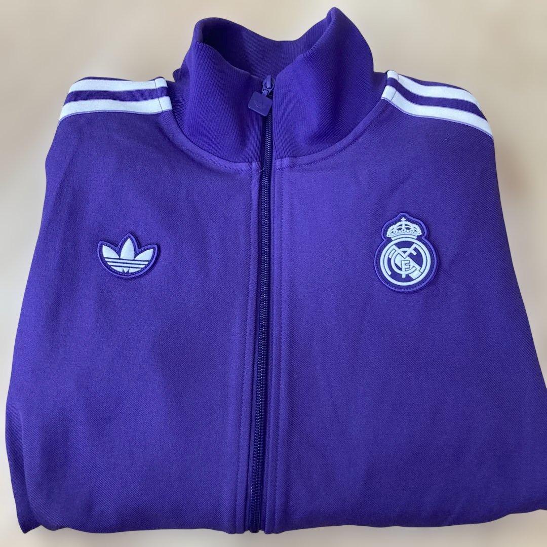 新品未使用タグ付き人気カラーadidas×RealマドリードトラックジャケットL