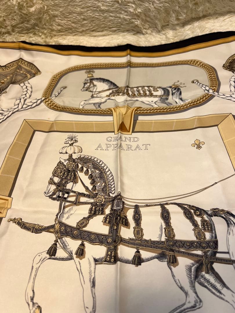 エルメス　HERMES カレ90 グランアパラ