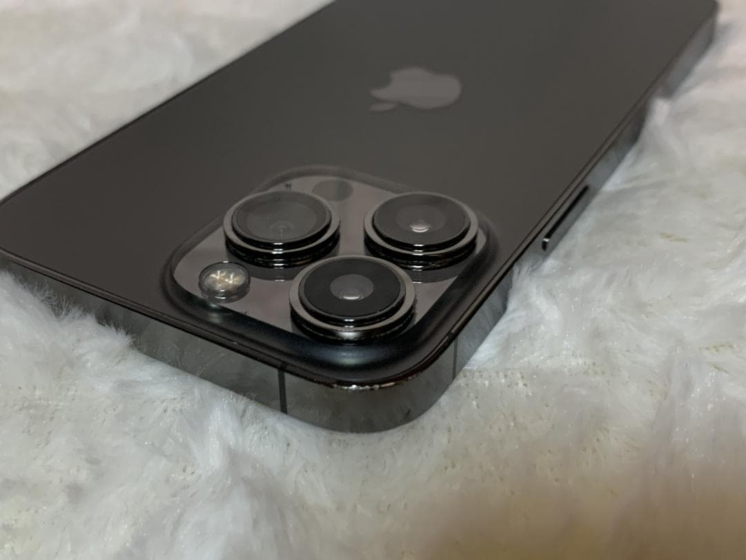 iPhone 13 Pro 256GB、状態良好、ロック解除済み。