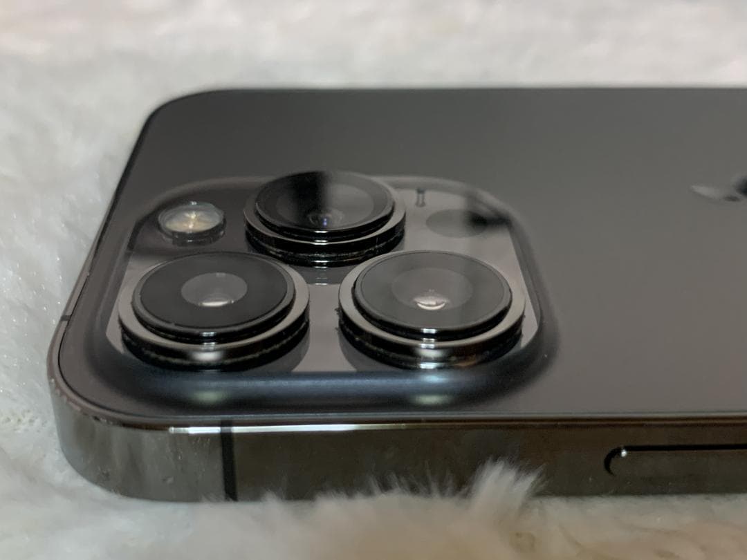 iPhone 13 Pro 256GB、状態良好、ロック解除済み。