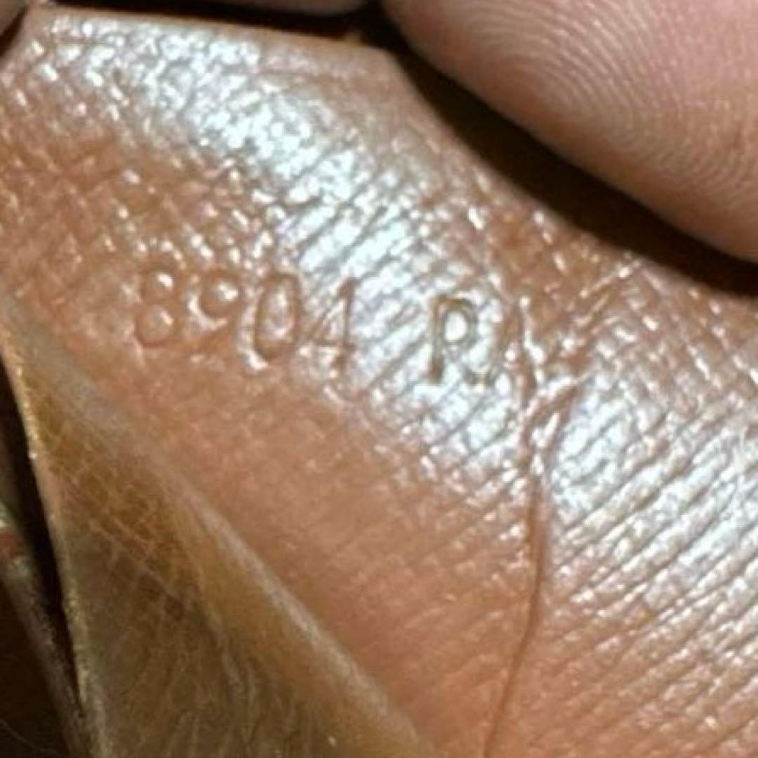 15☆優良品☆ヴィンテージ モノグラム♪2つ折り財布★ポケットあり