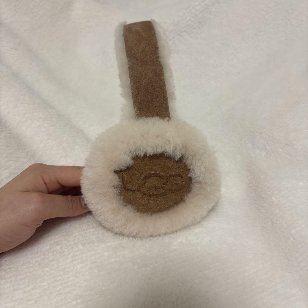 ま*ろ様 UGG イヤーマフ