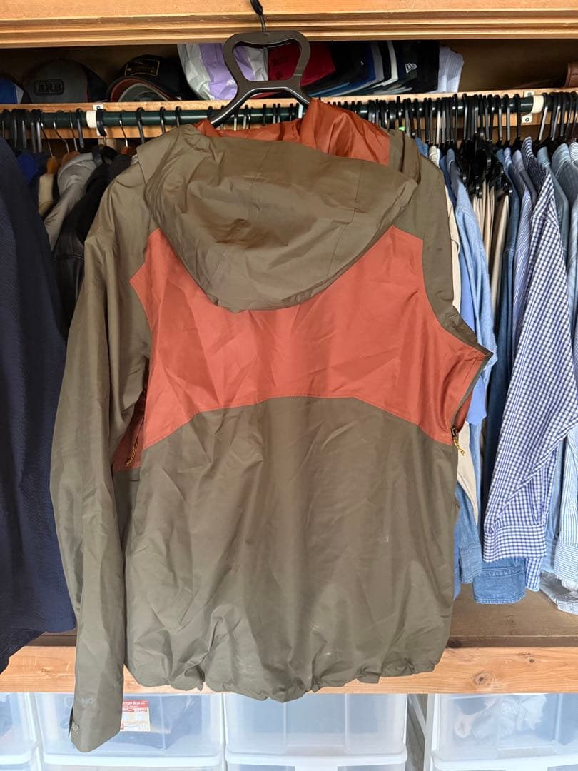 patagonia パウダータウンジャケット　L