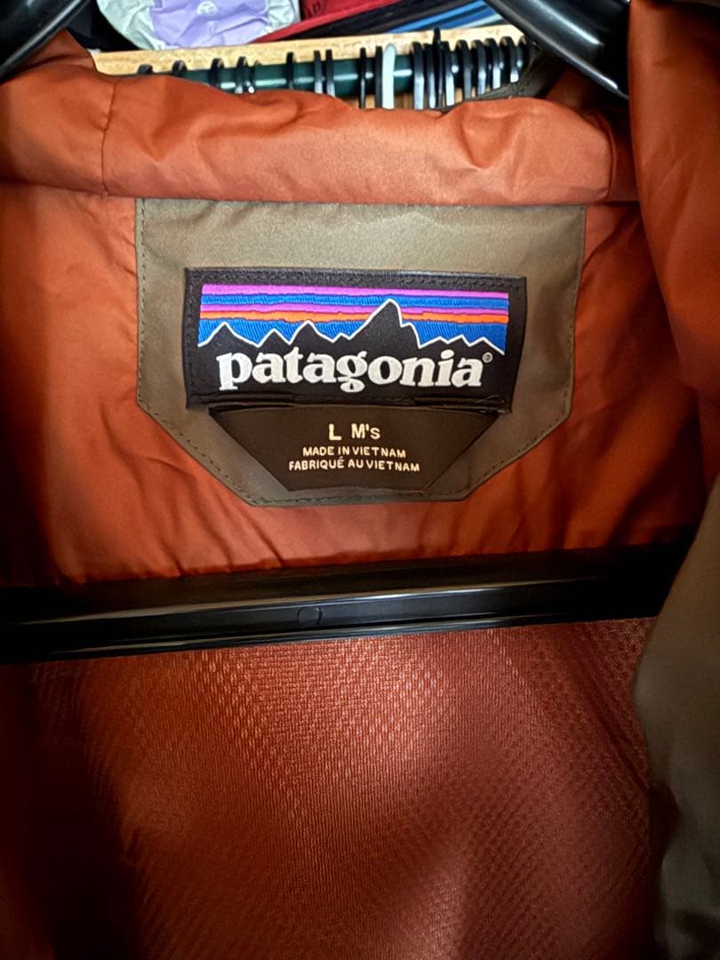 patagonia パウダータウンジャケット　L