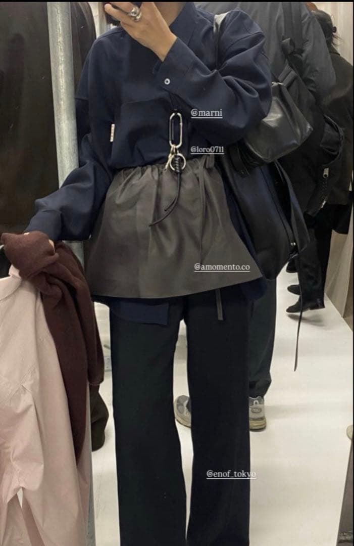 ほぼ新品AMOMENTO SHIRRING ORGANZA BELT SKIRT