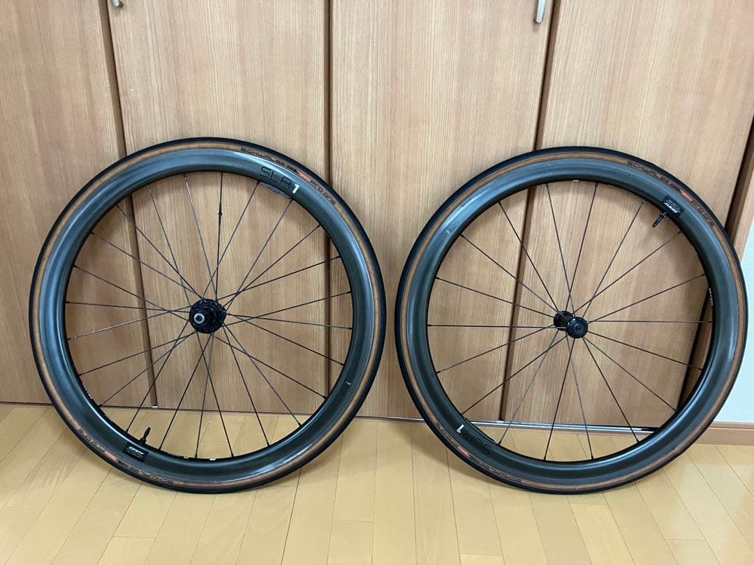 GIANT SLR1 42mm フックレスリム　チューブレス