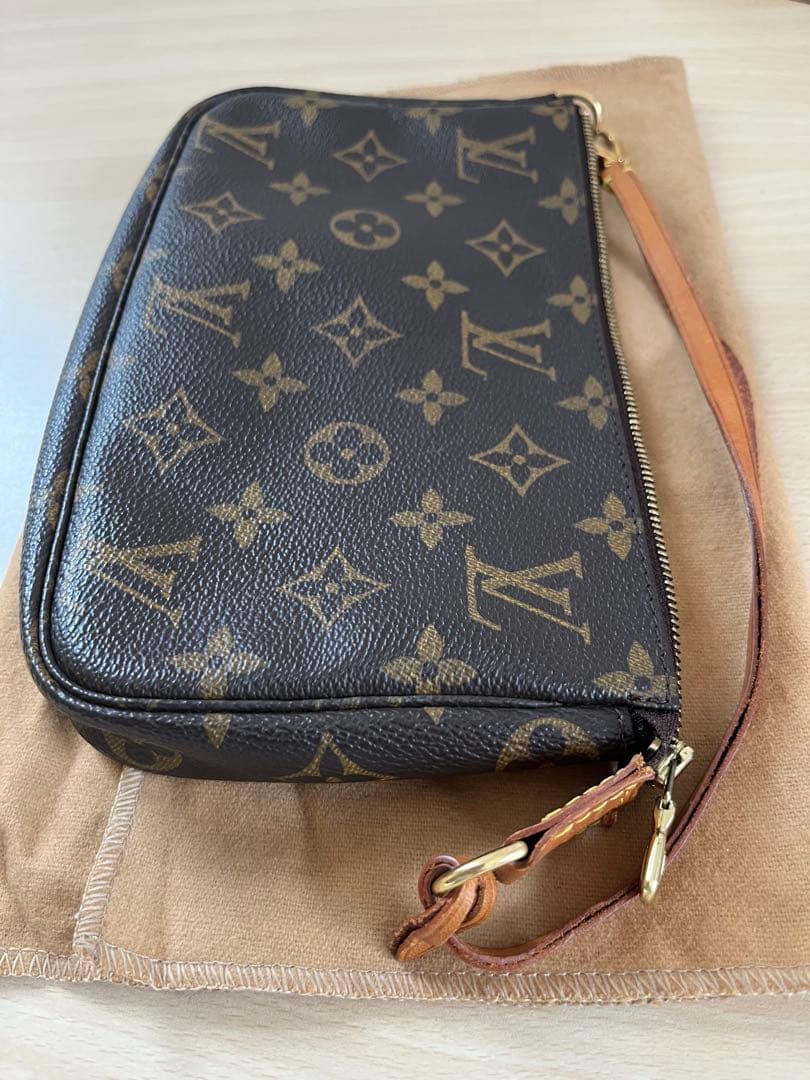 【新品未使用】ルイヴィトン アクセソワール ポーチ ポシェット ＊訳あり