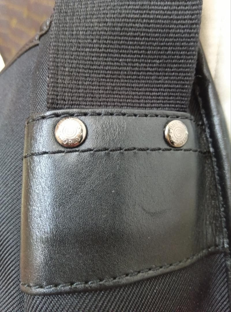 【美品】 HUNTING WORLD ハンティングワールド ショルダーバッグ